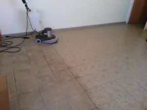 General cleaning services floor cleaning ceramics. Γενικές υπηρεσίες καθαρισμού - καθαρισμός κεραμικών πατωμάτων