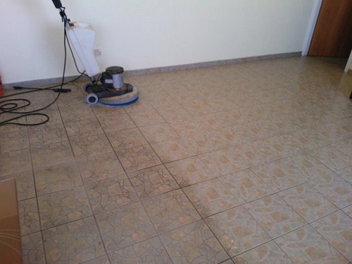 General cleaning services floor cleaning ceramics. Γενικές υπηρεσίες καθαρισμού - καθαρισμός κεραμικών πατωμάτων