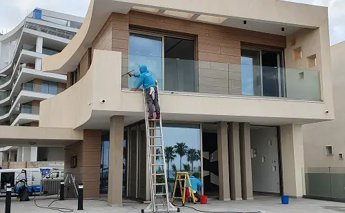 Καθαρισμός καινούργιων σπιτιών και κτιρίων